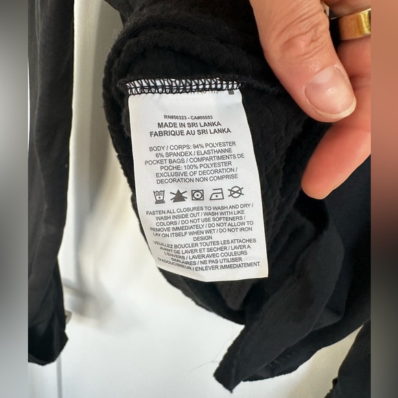 Nike Sphere Element 3.0 NYC Women's Long-Sleeve Running Top - Small - Picture 11 of 12